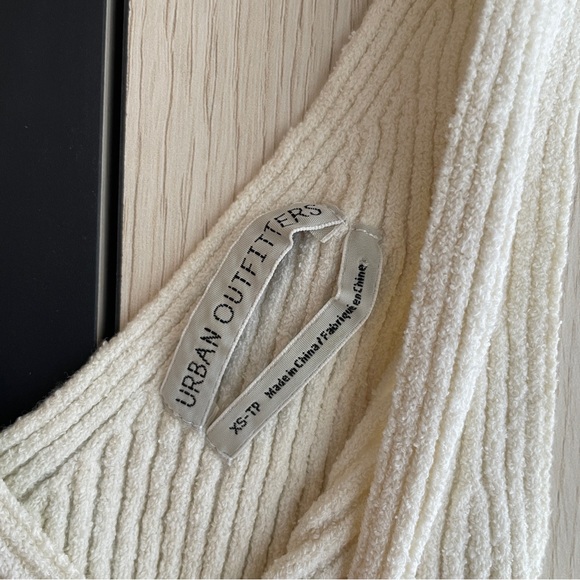 Urban Outfitters Tank Top - Picture 3 of 3